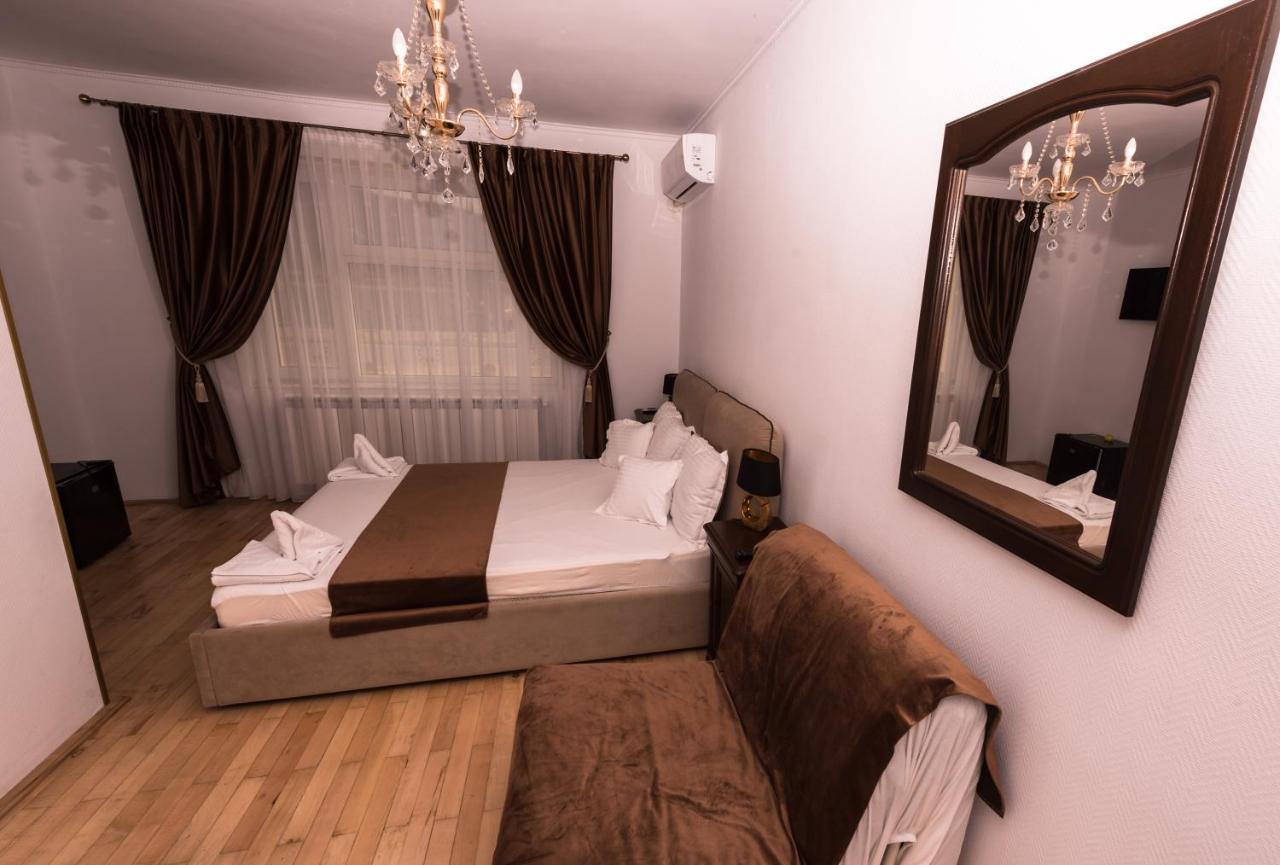 Manea Orsova Faleza Dunarii Exterior foto
